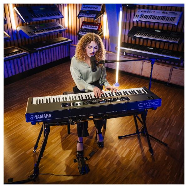 CK88 STAGE KEYBOARD