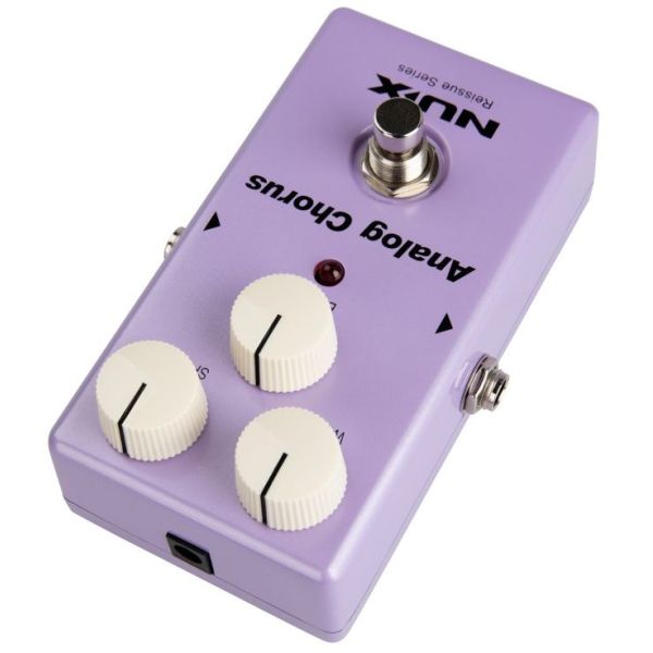 ANALOG CHORUS PEDAL