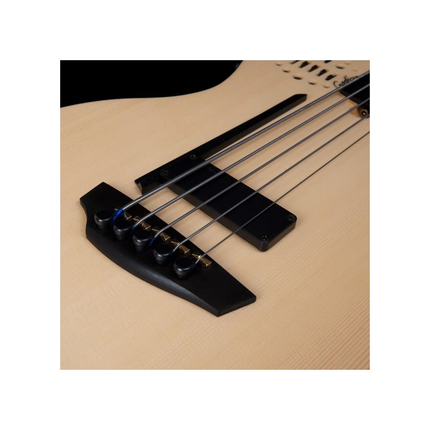 A5 ULTRA NATURAL FRETLESS A-E WITH BAG