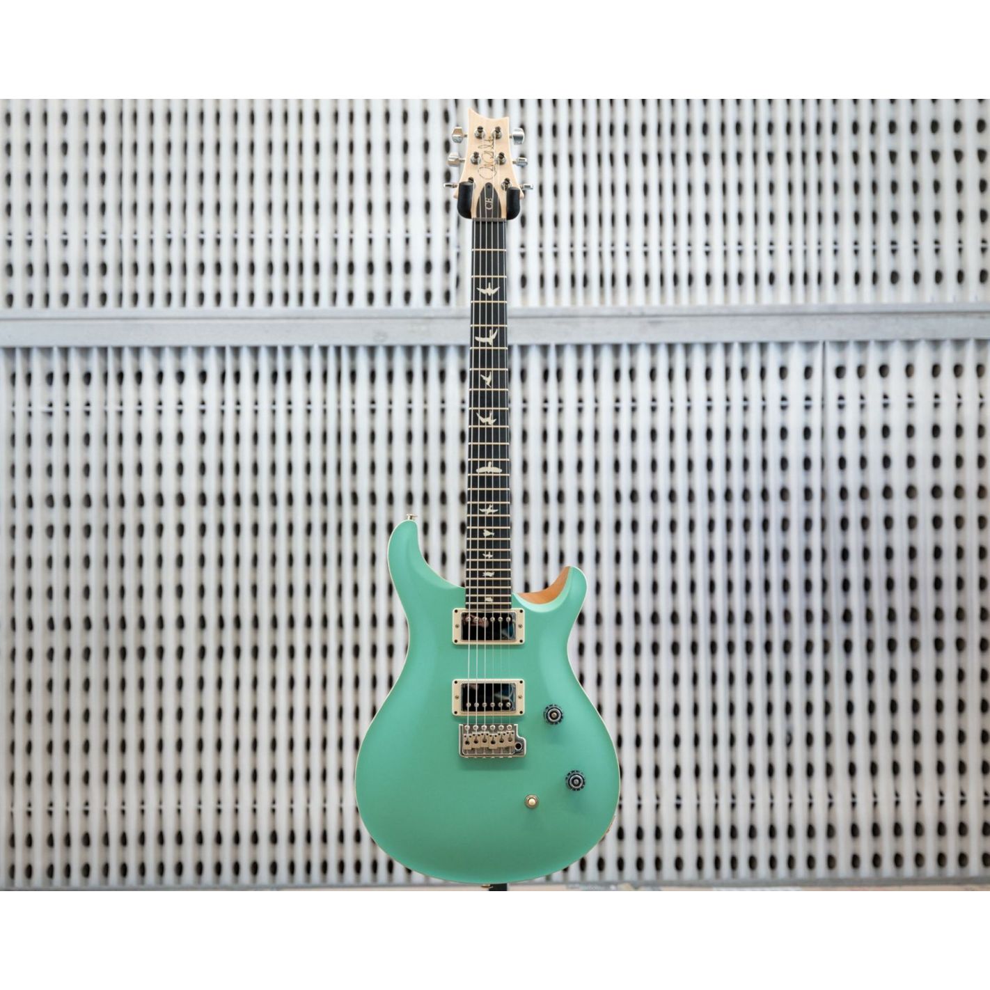 CE24 SATIN LTD SEAFOAM GREEN