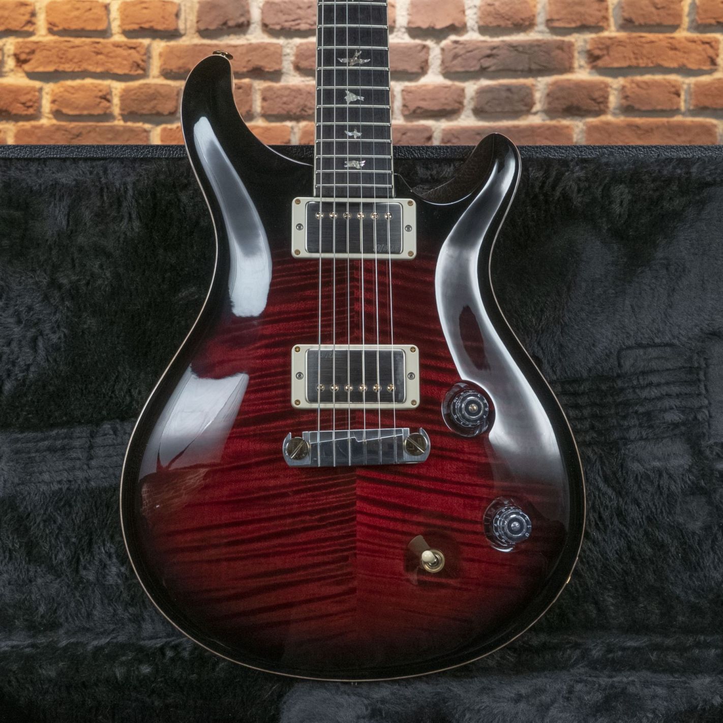 MCCARTY CC 10 FIRE RED SMOKEBURST