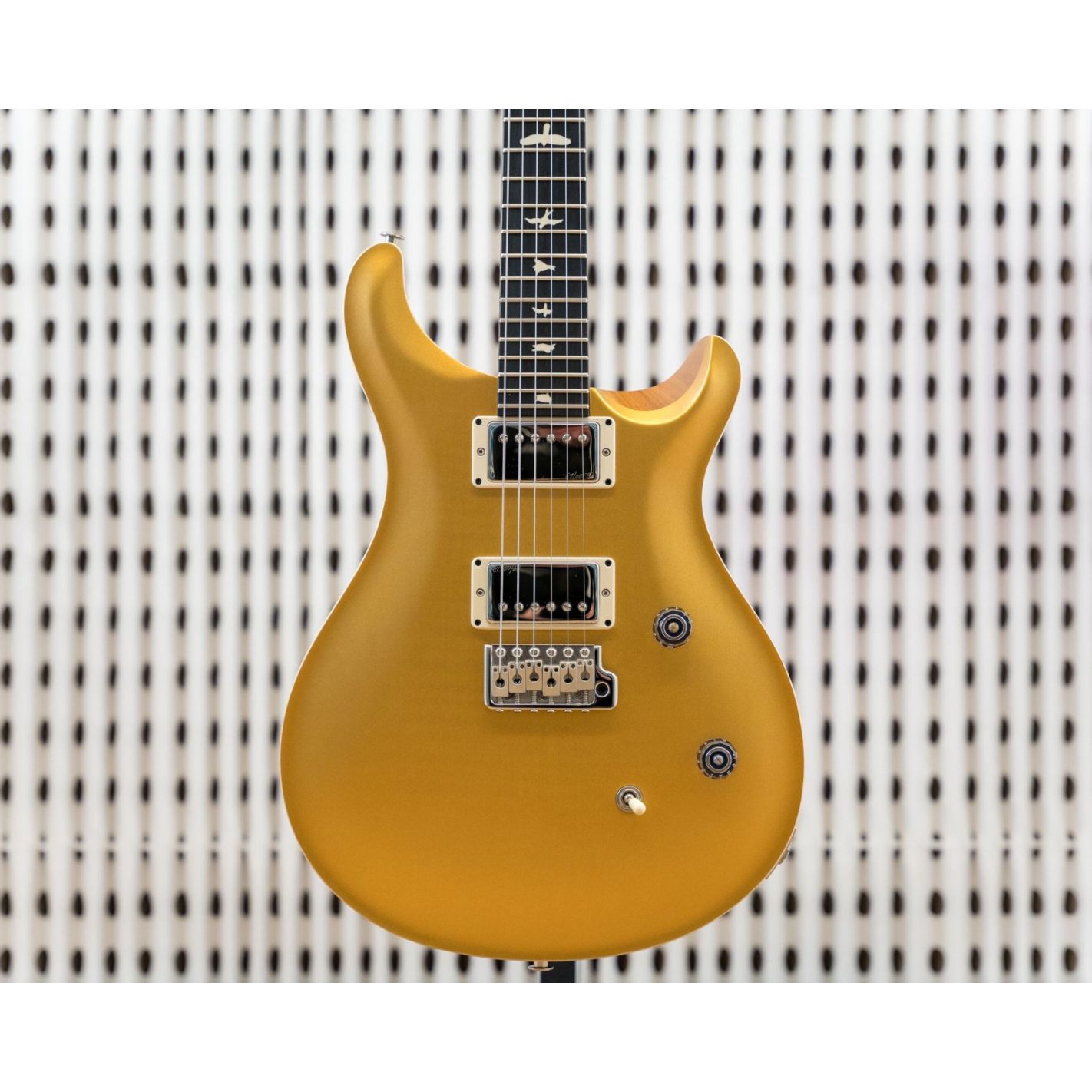 CE24 SATIN LTD GOLD TOP