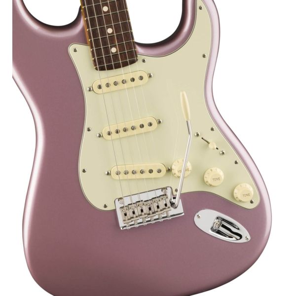DE AMERICAN PROFESSIONAL II STRATOCASTER RW BMM...