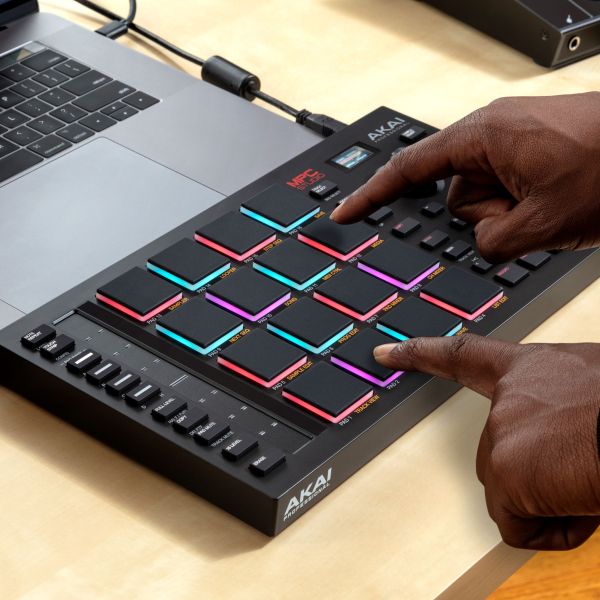 MPC STUDIO B-STOCK