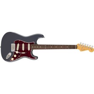 AM PRO CLASSIC STRATOCASTER RW FBLK